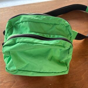 Baggu Fanny pack in aloe